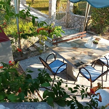 Apartments Dora And Tonka Krk Порат Екстериор снимка