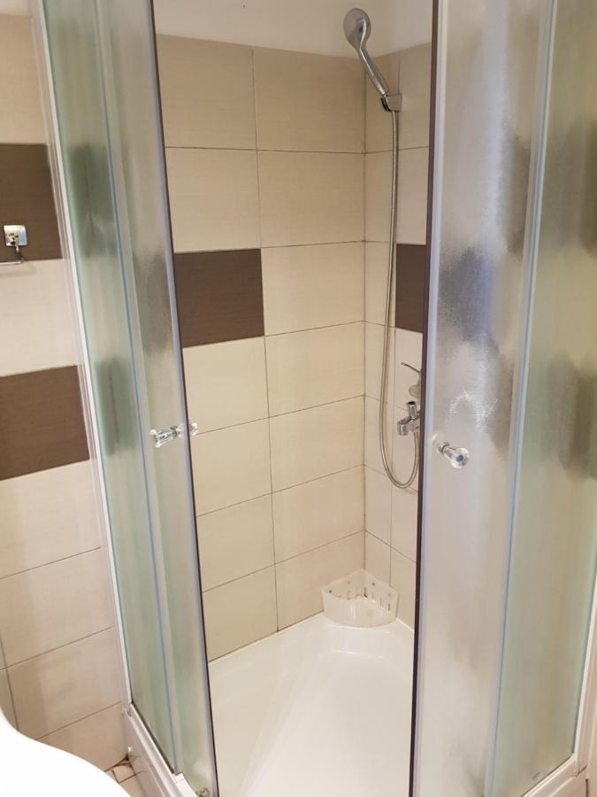 Apartments Dora And Tonka Krk Порат Екстериор снимка