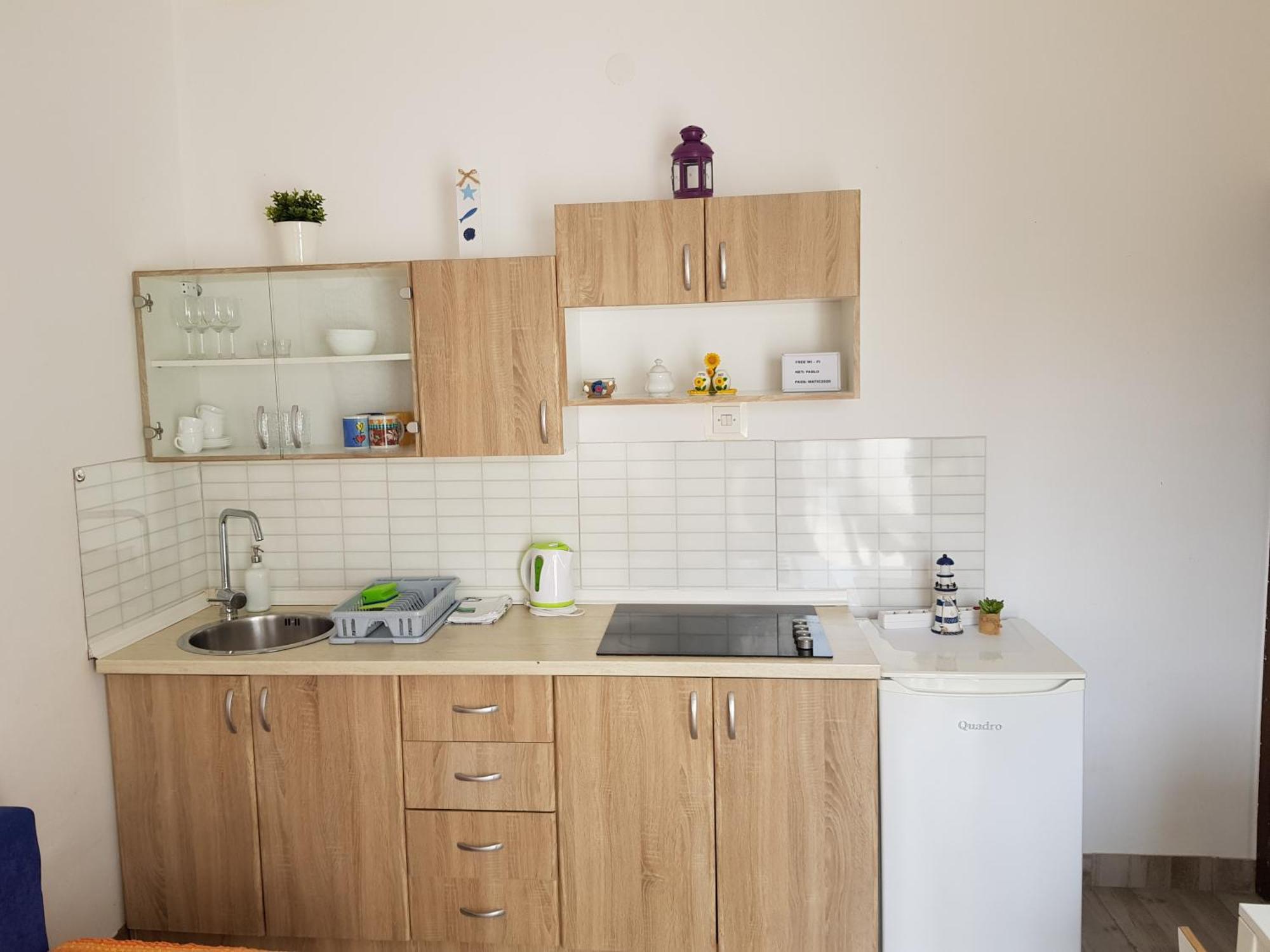 Apartments Dora And Tonka Krk Порат Стая снимка