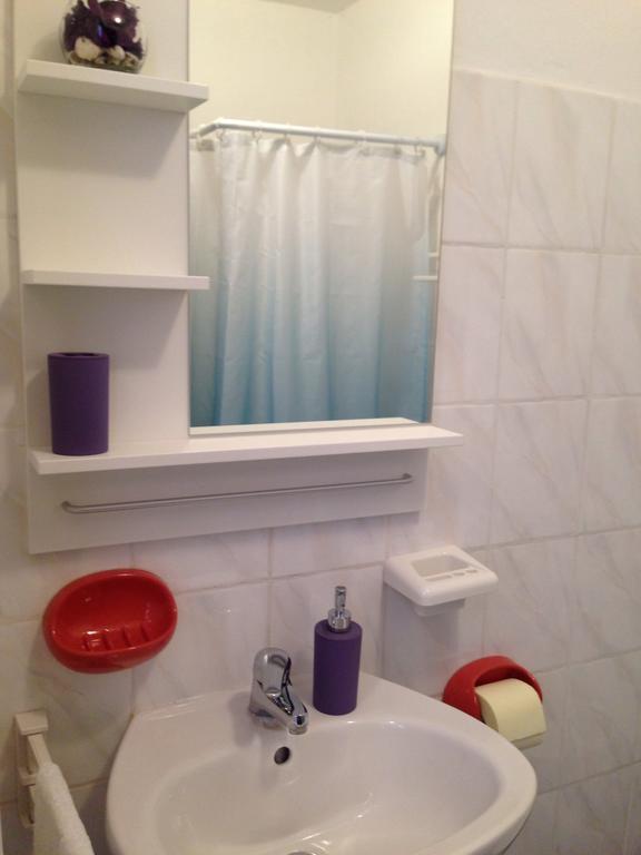 Apartments Dora And Tonka Krk Порат Екстериор снимка