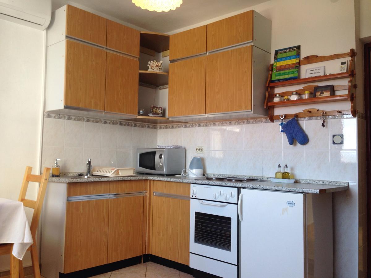 Apartments Dora And Tonka Krk Порат Екстериор снимка