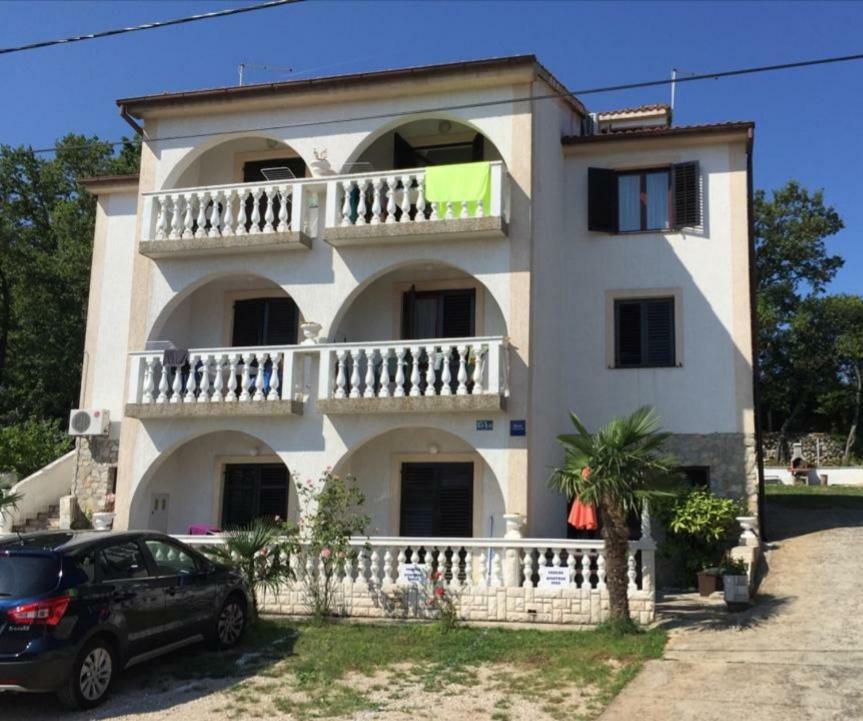 Apartments Dora And Tonka Krk Порат Екстериор снимка